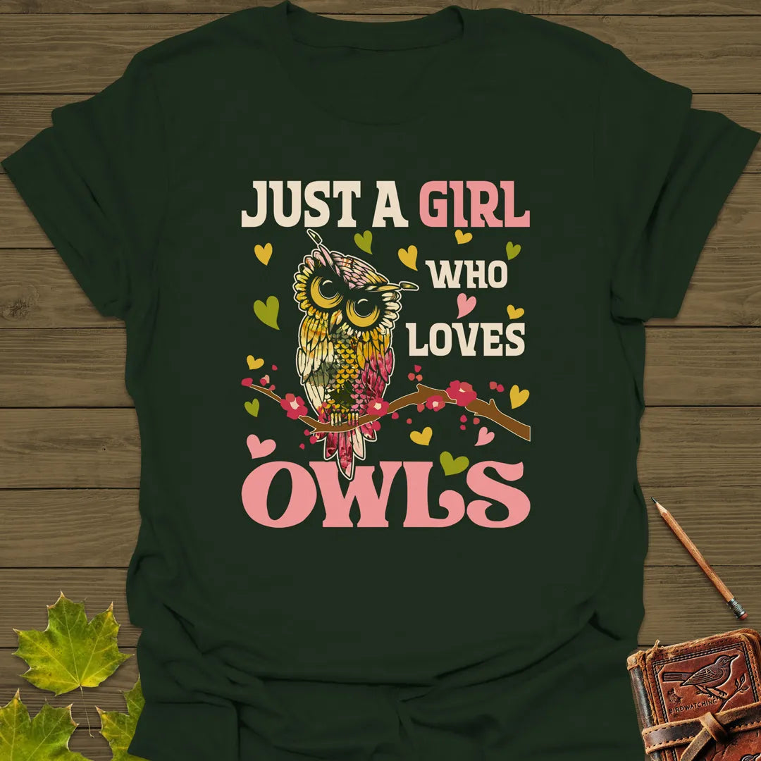 Girl Who Loves Owls T-Shirt Forest Green