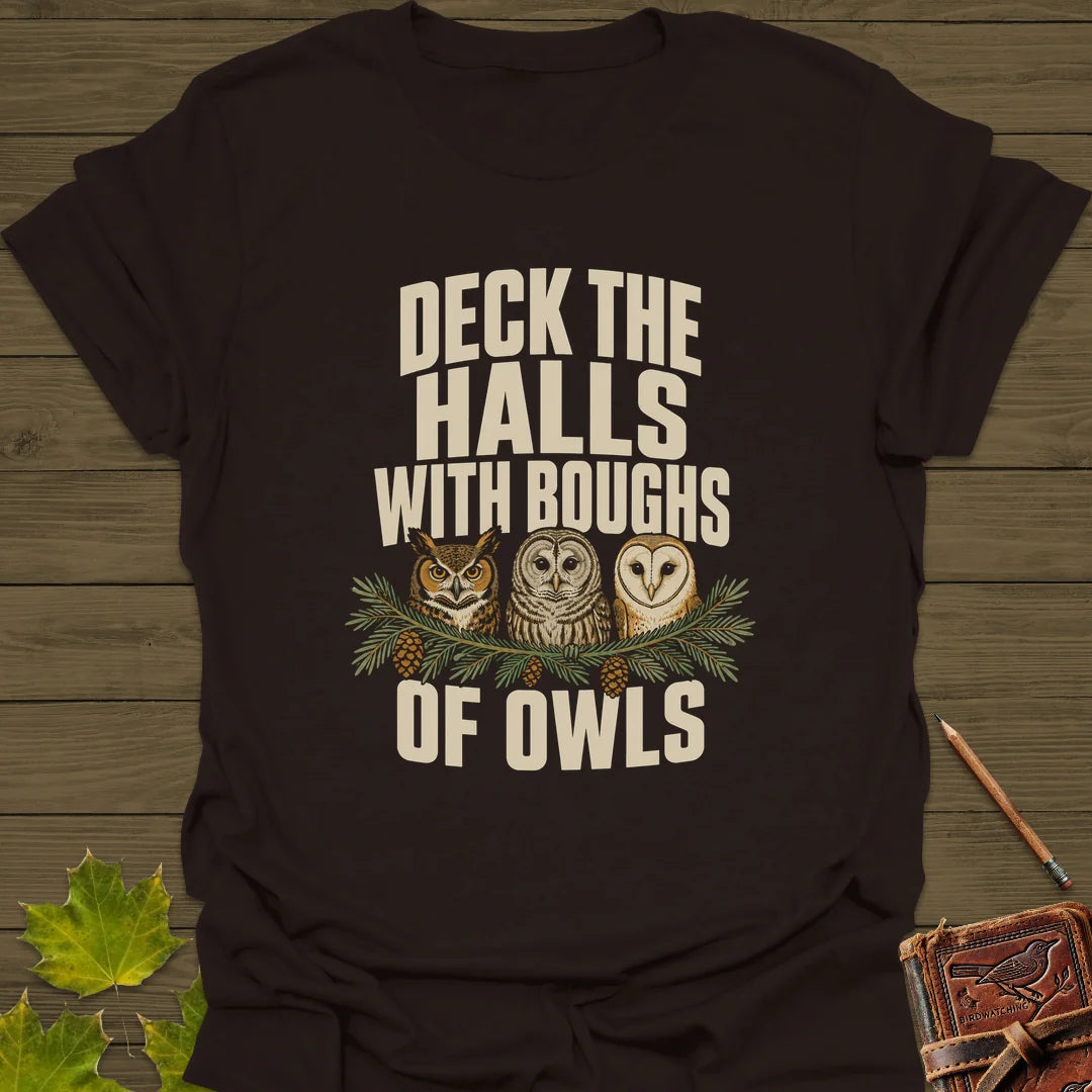 Deck The Halls Of Owls T-Shirt in Dark Chocolate