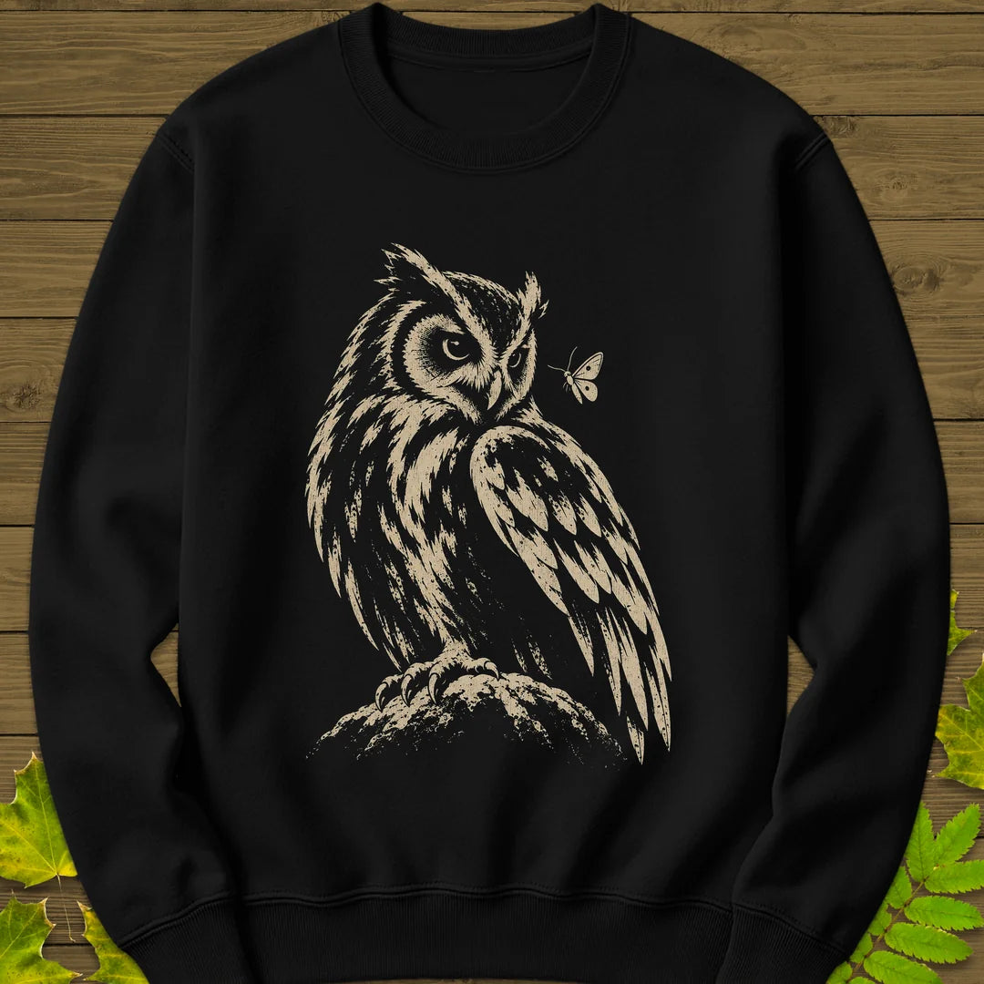 Moth Watcher Owl Sweatshirt in Black