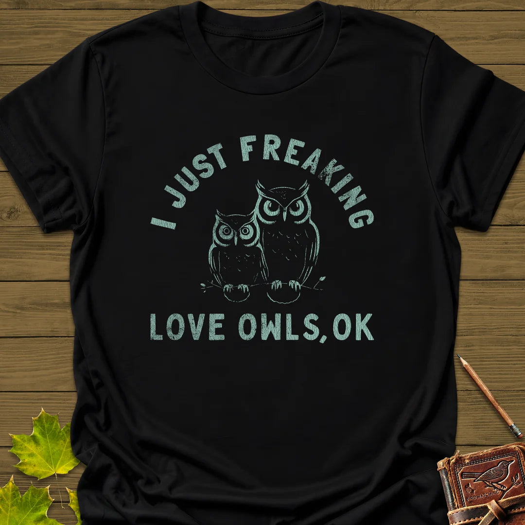 Freaking Love Owls T-Shirt in Black