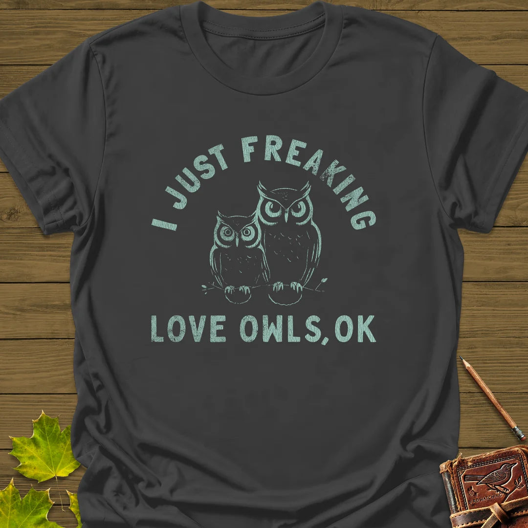 Freaking Love Owls T-Shirt in Charcoal