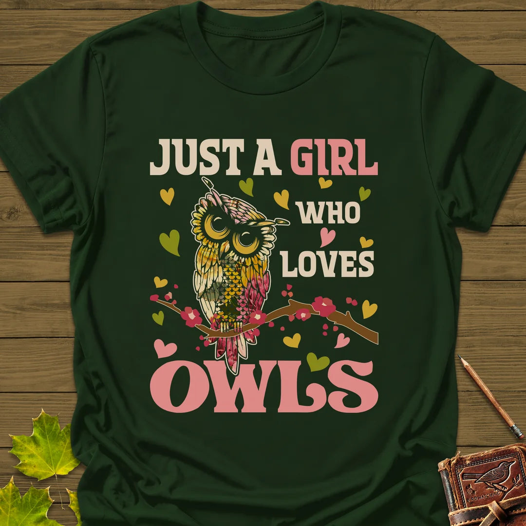 Girl Who Loves Owls T-Shirt in Forest Green