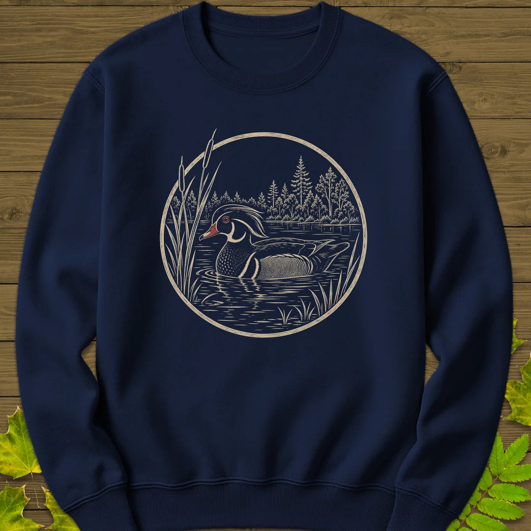 Pond Wanderer Sweatshirt in Navy