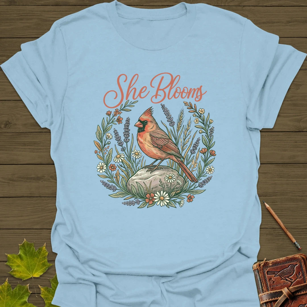 She Blooms T-Shirt Light Blue