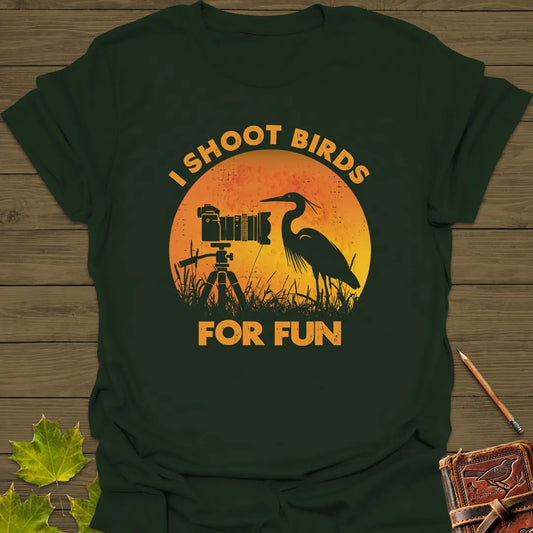 I Shoot Birds Photography Pun T-Shirt